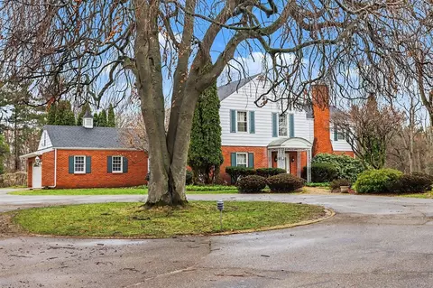 53 W Minges, Battle Creek, MI 49015