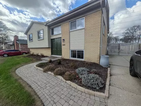 18298 Alvaro, Brownstown, MI 48193