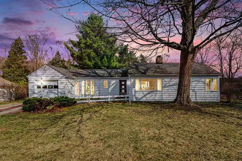 3784 Jennings, Kalamazoo, MI 49048