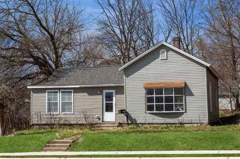 309 N Red Bud, Buchanan, MI 49107