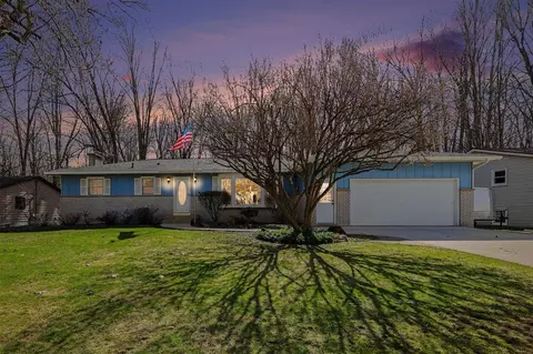 3228 Paris Park, Grand Rapids, MI 49512