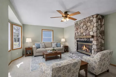 Living - 320 S Sunset, Plainwell, MI 49080 photo 2 of 3