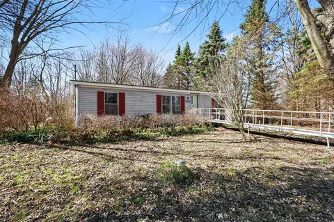 2738 64th, Fennville, MI 49408