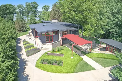 6465 Sandhill, Fennville, MI 49408