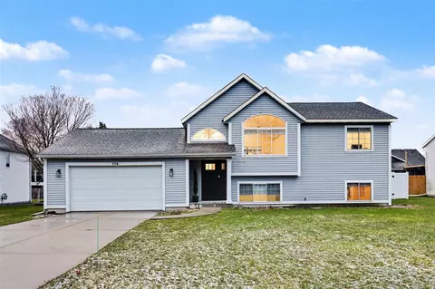 770 Brownwood, Grand Rapids, MI 49504