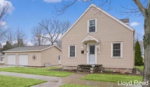 708 Brush, Portland, MI 48875
