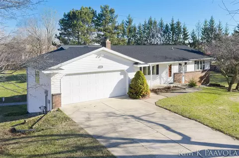 260 Vine, Caledonia, MI 49316