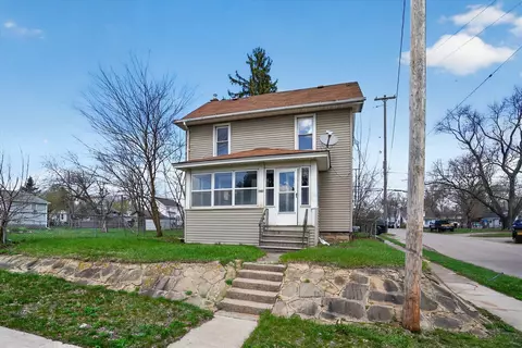Exterior - 406 E Mcdevitt, Jackson, MI 49203 photo 4 of 10
