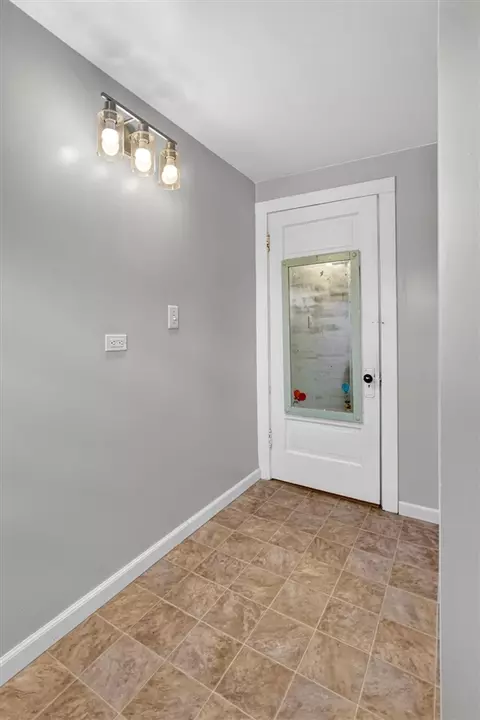 Other - 406 E Mcdevitt, Jackson, MI 49203 photo 7 of 14