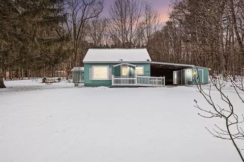 13249 Algoma, Cedar Springs, MI 49319