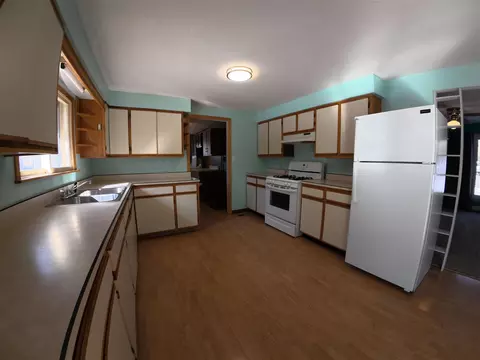 Kitchen - 14099 Studebaker, Brethren, MI 49619 photo 2 of 4