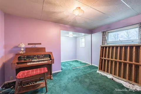 Bedroom - 926 E Main, Lowell, MI 49331 photo 2 of 8