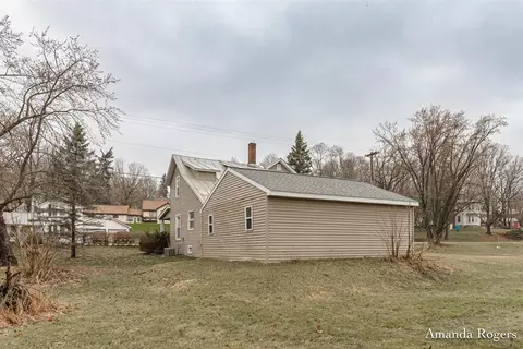 Exterior - 926 E Main, Lowell, MI 49331 photo 5 of 6