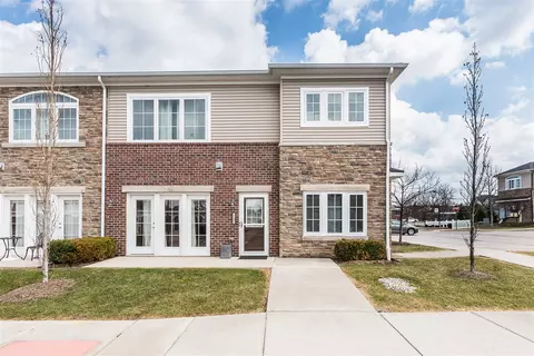 5502 Arbor Chase, Ann Arbor, MI 48103