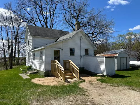 3593 S Maple Is, Hesperia, MI 49421