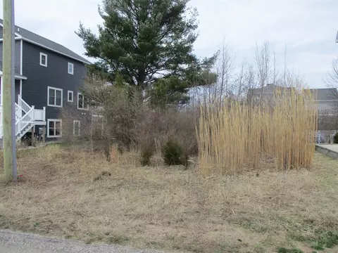 7237 Lakeview, South Haven, MI 49090