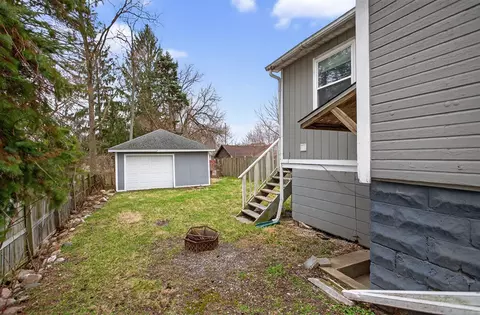Exterior - 609 Webb, Jackson, MI 49202 photo 6 of 7