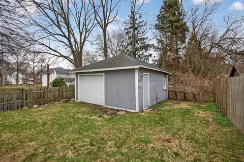 Exterior - 609 Webb, Jackson, MI 49202 photo 2 of 7