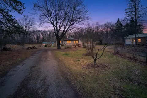 Exterior - 6246 S Brooklyn, Jackson, MI 49201 photo 10 of 17