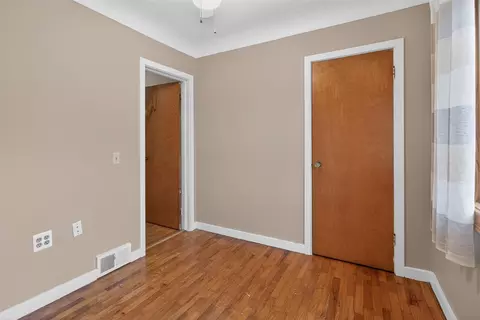 Bedroom - 6246 S Brooklyn, Jackson, MI 49201 photo 8 of 9
