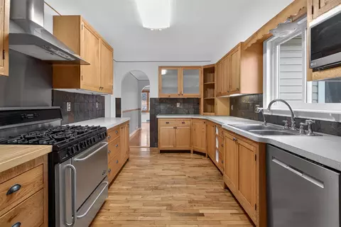 Kitchen - 6246 S Brooklyn, Jackson, MI 49201 photo 2 of 6