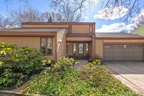 1810 Southampton, Grand Rapids, MI 49508