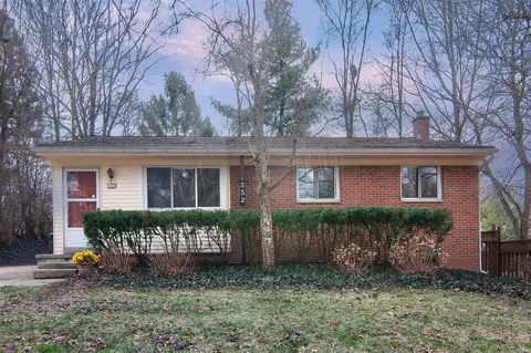 352 Manor, Ann Arbor, MI 48105