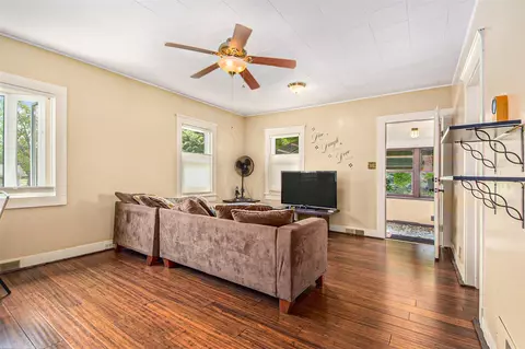 339 N Dwight, Jackson, MI 49202 photo 5