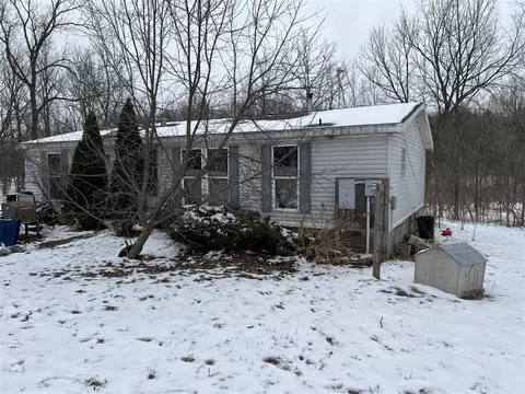 01275 47 12, Grand Junction, MI 49056
