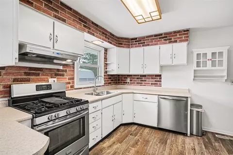 Kitchen - 816 Forest, Marshall, MI 49068 photo 2 of 3