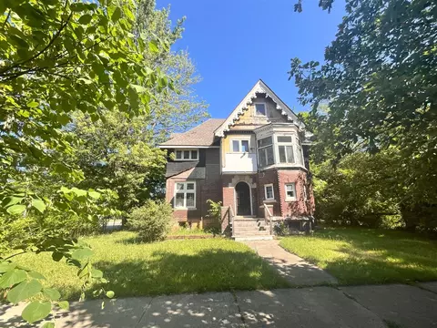 205 Alger, Detroit, MI 48202