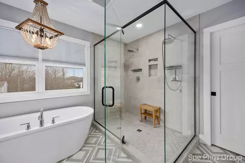 Bath - 8089 Eagle Peak, Jenison, MI 49428 photo 3 of 4
