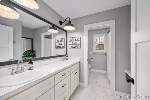 Bath - 8089 Eagle Peak, Jenison, MI 49428 photo 4 of 4