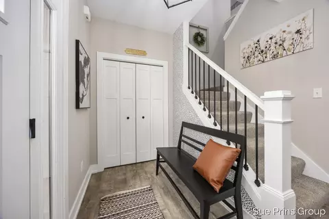 Entry Way - 8089 Eagle Peak, Jenison, MI 49428 photo 1 of 4
