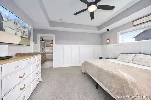 Bedroom - 8089 Eagle Peak, Jenison, MI 49428 photo 2 of 4