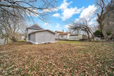 Exterior - 209 Damon, Jackson, MI 49203 photo 3 of 4