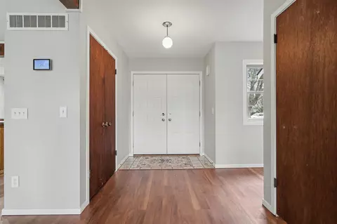 Entry Way - 118 Maple, Climax, MI 49034 photo 2 of 3