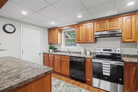 Kitchen - 118 Maple, Climax, MI 49034 photo 2 of 2