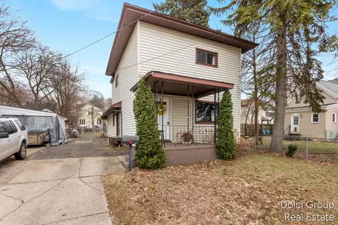 1412 Buffalo, Grand Rapids, MI 49505