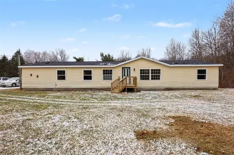 14855 Larsen, Gowen, MI 49326