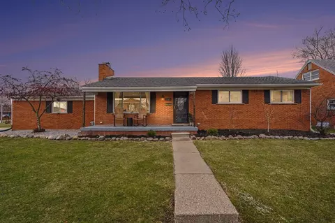 7725 N Henry Ruff, Westland, MI 48185