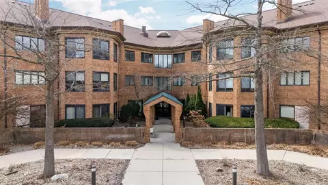 2115 Nature Cv #210, Ann Arbor, MI 48104