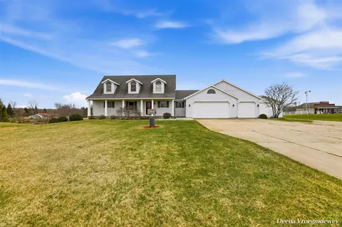 914 Jackson, Grandville, MI 49418
