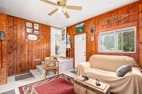 Entry Way - 513 Gregory, Jackson, MI 49202 photo 1 of 1