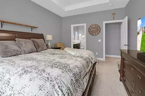 Bedroom - 6177 Boulder, Flushing, MI 48433 photo 2 of 4