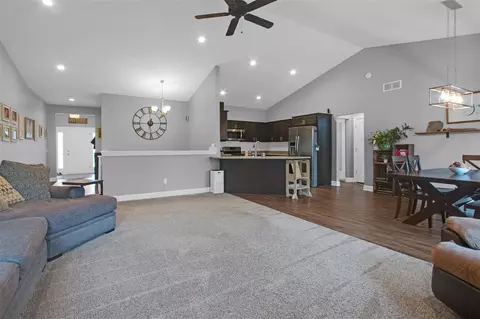Entry Way - 6177 Boulder, Flushing, MI 48433 photo 4 of 4