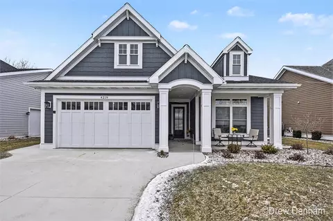4219 Village Grn, Freeland, MI 48623