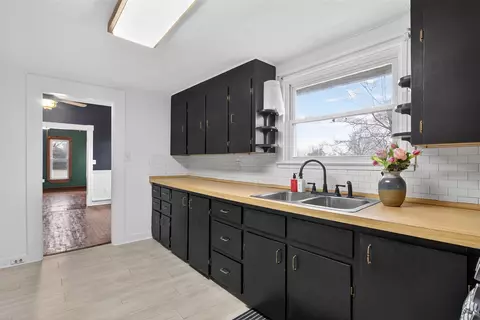 Kitchen - 2636 Hickory, Jackson, MI 49202 photo 3 of 3