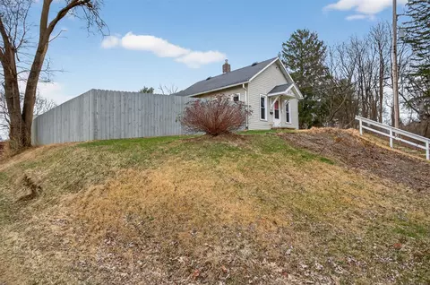 Exterior - 2636 Hickory, Jackson, MI 49202 photo 1 of 6