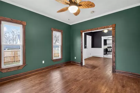 Living - 2636 Hickory, Jackson, MI 49202 photo 2 of 2